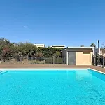 Private Garden&pool 2 Km