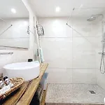 Private Garden & Pool 2 Km Дом отдыха Антиб