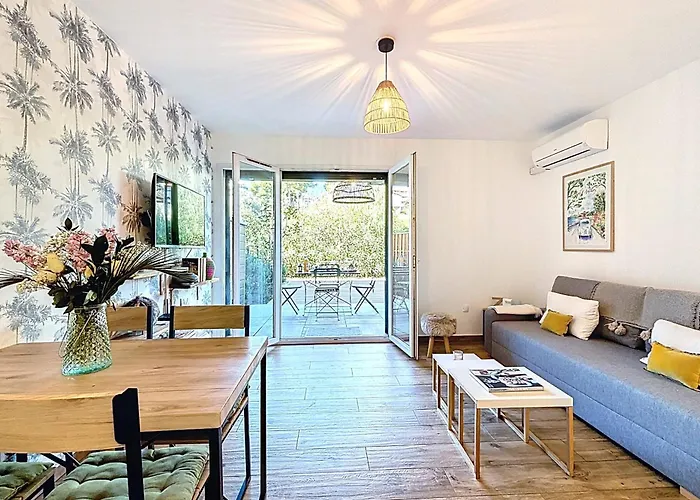 Tatil Evi Private Garden & Pool 2 Km *