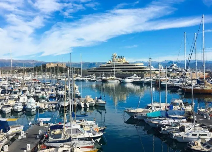 Private Garden & Pool 2 Km Сasa de vacaciones Antibes